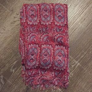 Pretty lightweight scarf